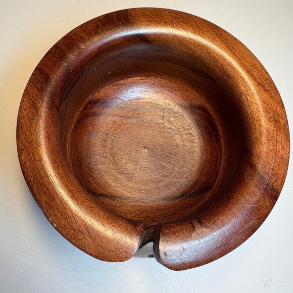 Loops & Threads Sheesham Wood Yarn Bowl – Handcrafted Knitting Crochet Holder – - Picture 2 of 5